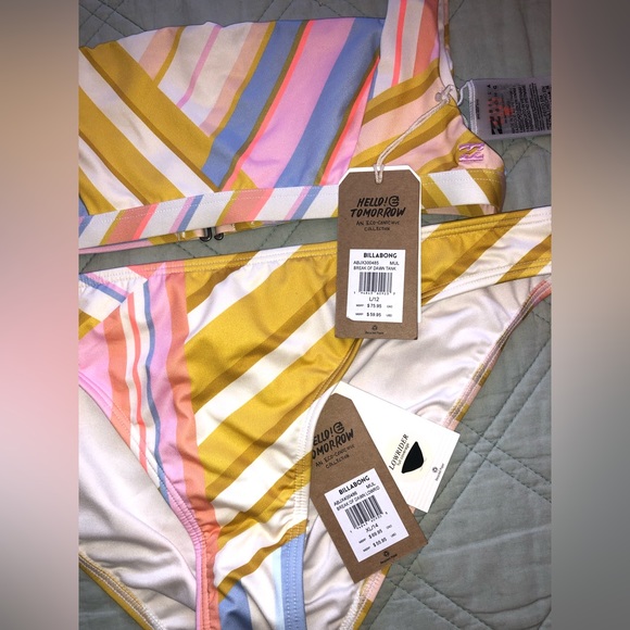 Billabong “break of dawn” bikini - Picture 3 of 11